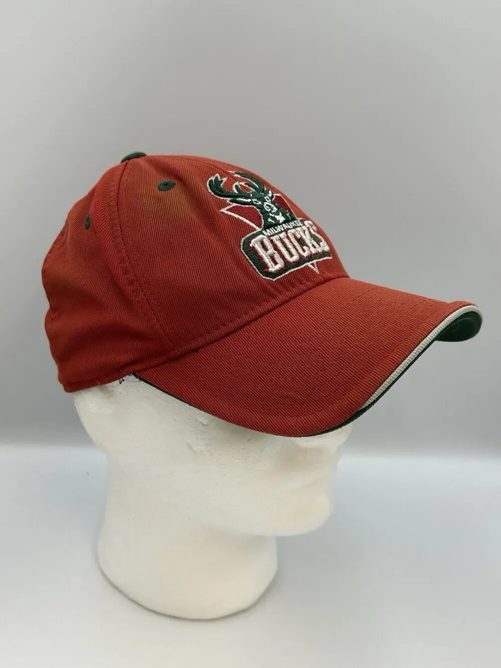 Milwaukee Bucks Adidas Baseball Hat Red Casual Slouch Dad Cap NBA S/M Sports